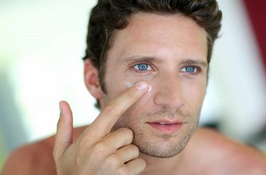 سبب السواد تحت العين