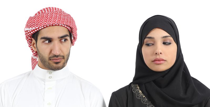 وحصل الطلاق (bellanaija.com)