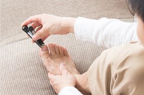 طريقة العناية بالقدمين