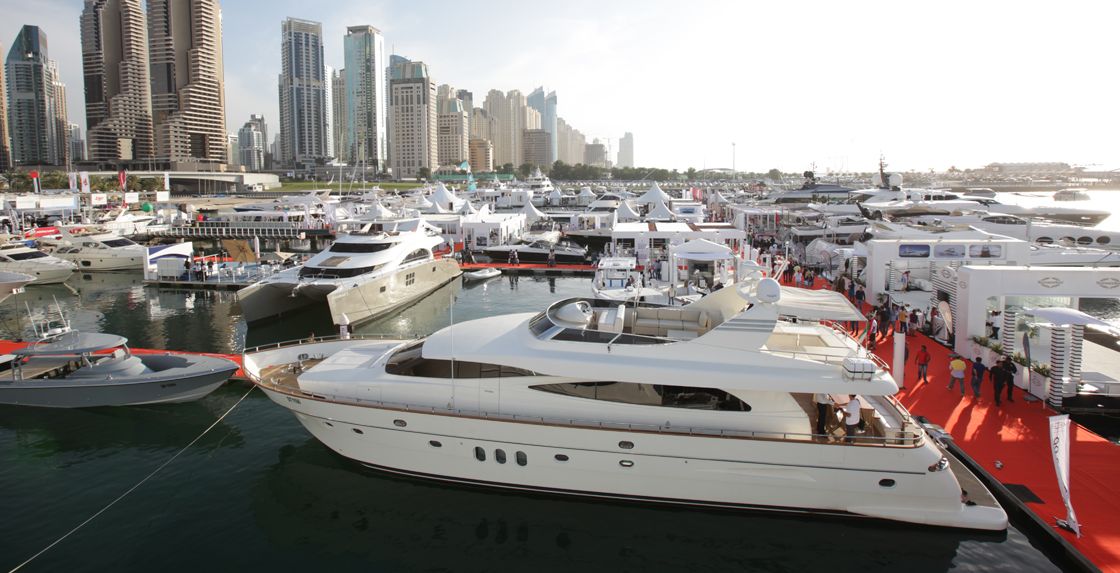 معرض دبي العالمي للقوارب 2015