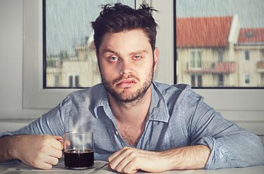 ماذا يحصل لجسمك اذا توقفت عن النوم لمدة اسبوع