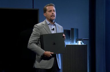 معلومات عن بلايستيشن 4 برو وسعرها بعد اطلاقها رسميا