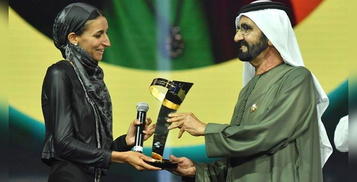 نوال الصوفي تبكي الشيخ محمد بن راشد