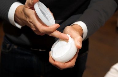 صور افضل كريم للشعر للرجال