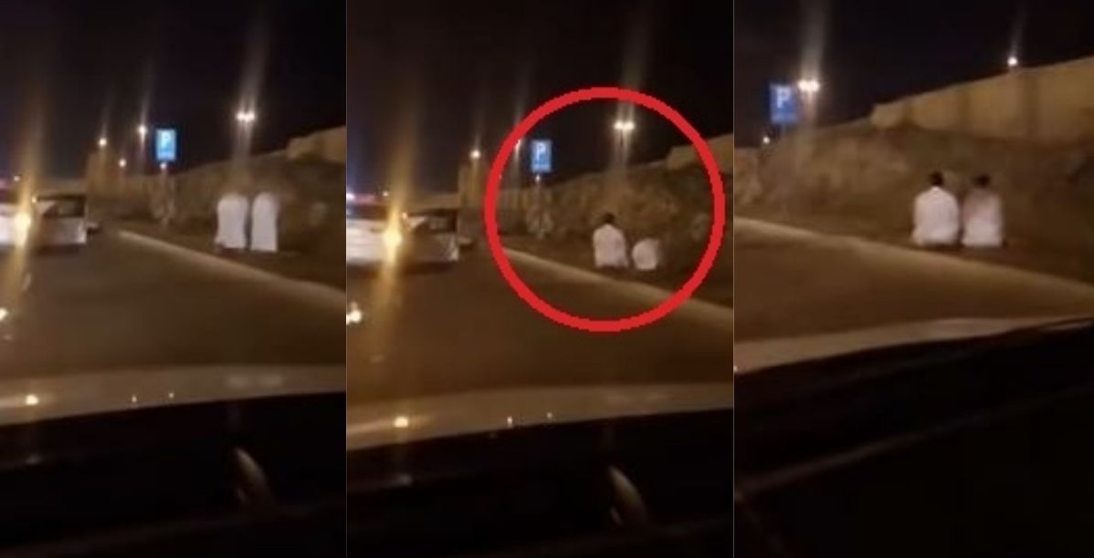 يصليان سويا بعد الحادث