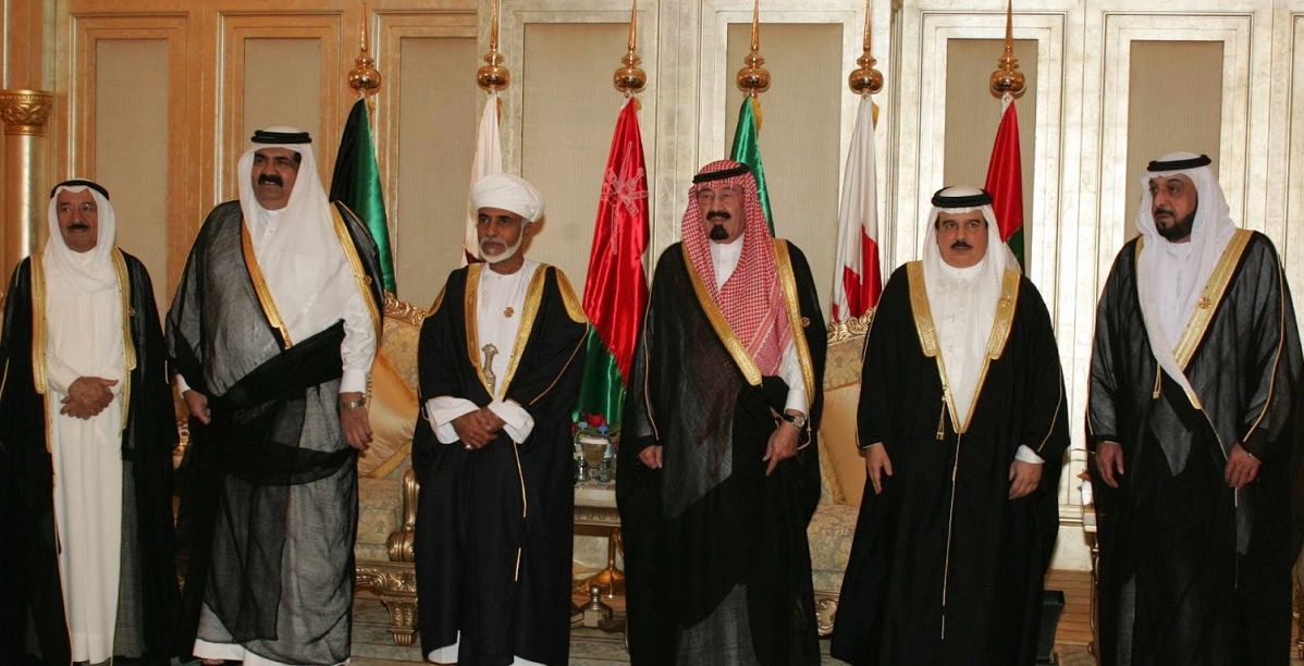 كيفية لبس البشت