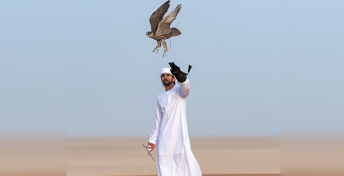 الزي الاماراتي الرسمي