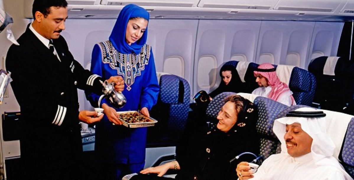 ماذا حصل على متن الطائرة؟