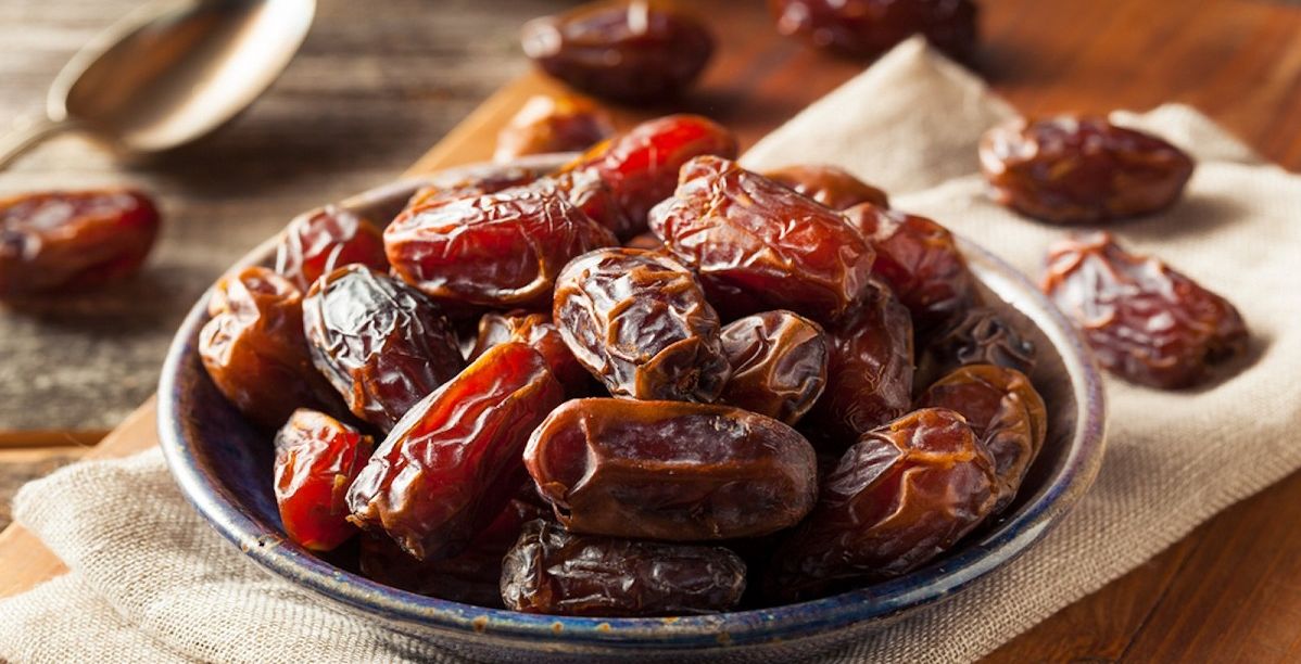 العلاقة بين التمر والرجيم