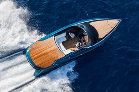 مواصفات زورق استون مارتن السريع