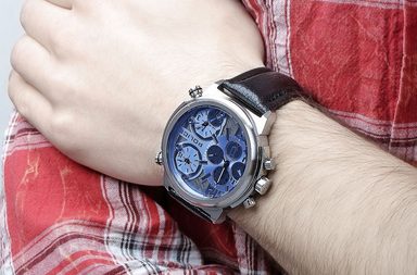 ساعات بوليس 2018