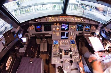 شجار في حجرة القيادة