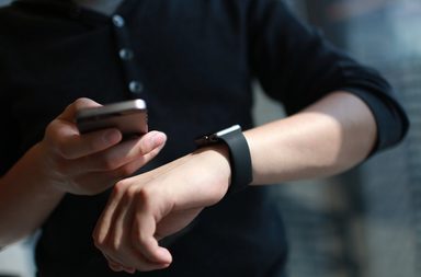 سعر ساعه ابل اكسترا