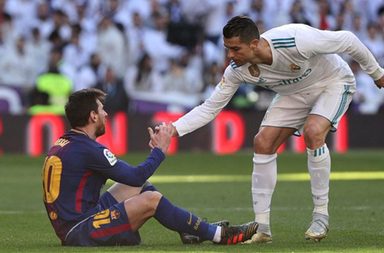 ميسي يتغزل برونالدو