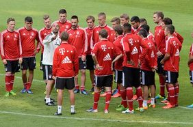 فريق بايرن ميونخ اثناء التدريب.