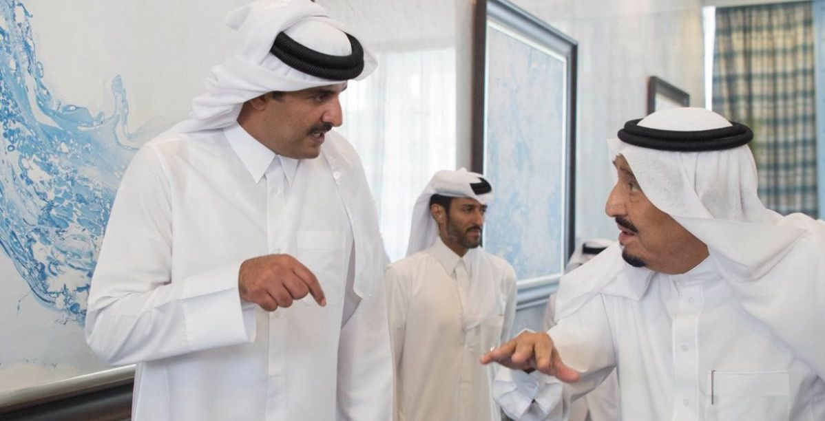 الملك سلمان والأمير تميم بن حمد