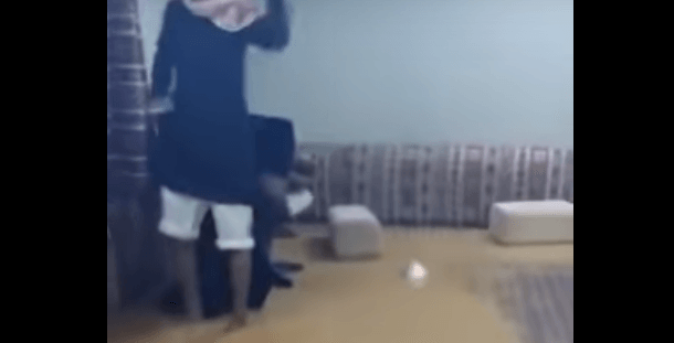 مقطع فيديو لسيول في السعودية تغمر استراحة في لامطار