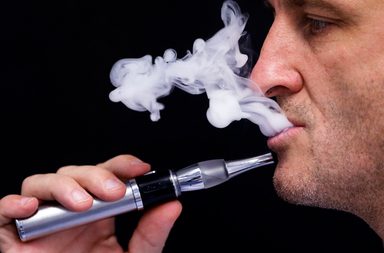 اضرار الشيشة الالكترونية