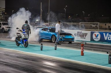 سباقات حلبة مرسى ياس أبو ظبي