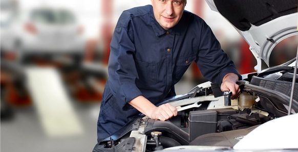 6 نصائح للحد من تلاعب الميكانيكي بسيارتك