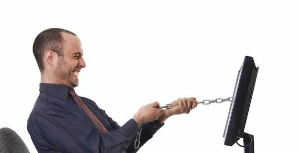 مخاطر فيس بوك على الصحة