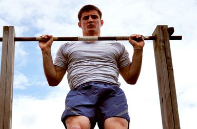 تمارين لشد الزنود