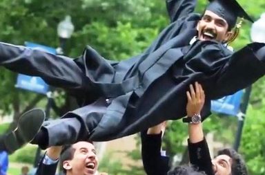 مبتعث متخرج