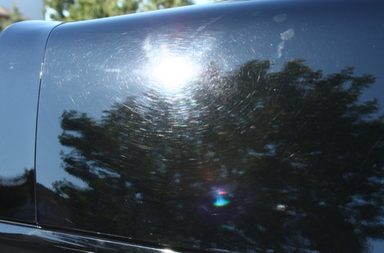 طريقة ازالة العلامات الدائرية عن طلاء السيارة