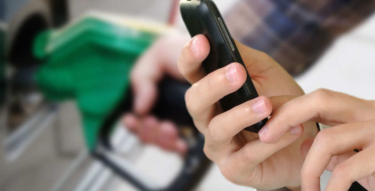 ما هي نتائج استخدام الهاتف المحمول في محطة الوقود