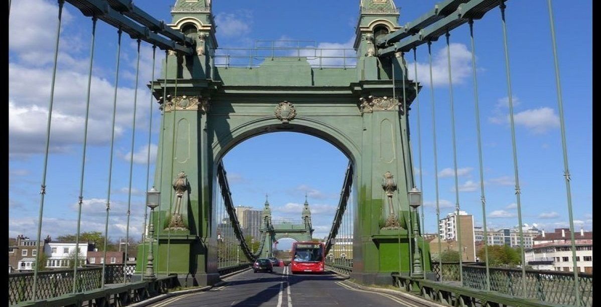 صور جسر لندن الشهير