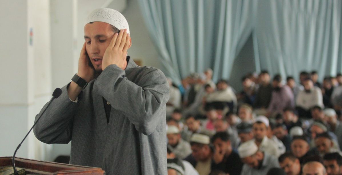 يئم الصلاة (muslim-academy)