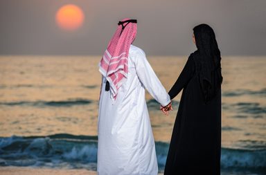 لم يستطيعا عيش اللحظة