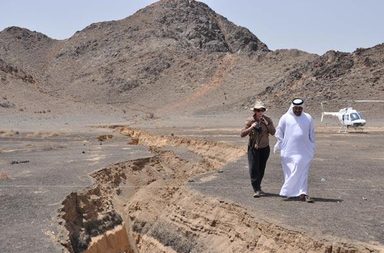 زلزال في السعودية عام 2009 (John Pallister)