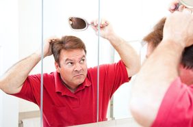 كيفية ازالة القشرة من الشعر