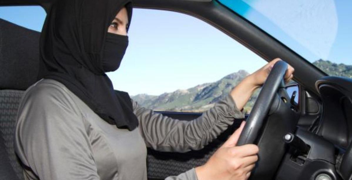 أين يقع المكان الوحيد المسموح فيه القيادة للمرأة في السعودية؟