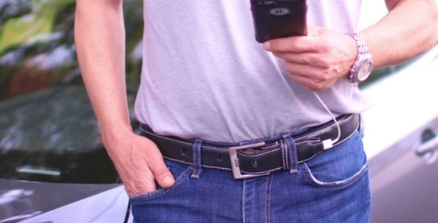 هكذا يشحن الهاتف بسهولة (kickstarter.com)