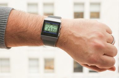 ساعات ذكية للبيع