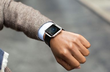 ساعات ذكية للبيع