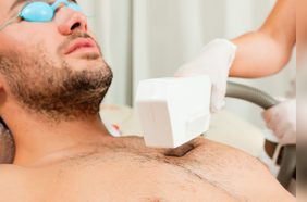 كيفية ازالة شعر المؤخرة للرجال