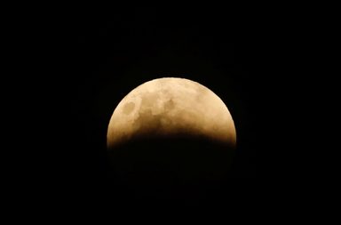 ما هو دعاء خسوف القمر