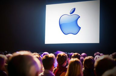 آبل تأسر العالم بمؤتمرها
