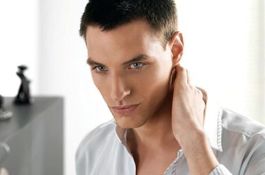 كيفية استخدام الشبة لازالة العرق