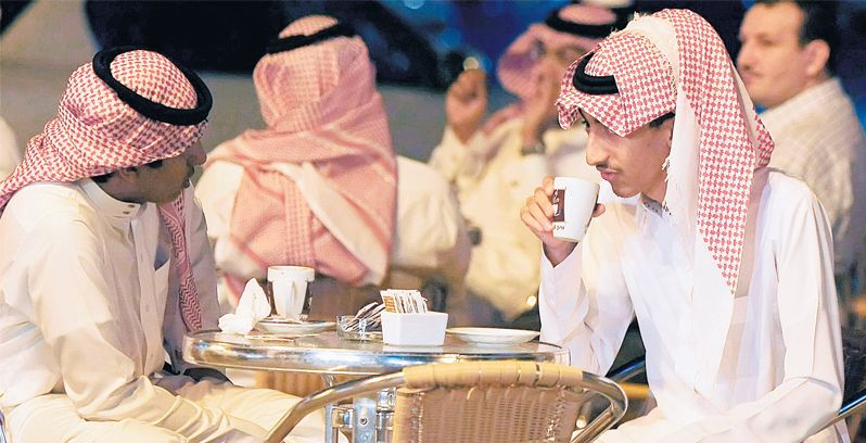 شباب سعوديون