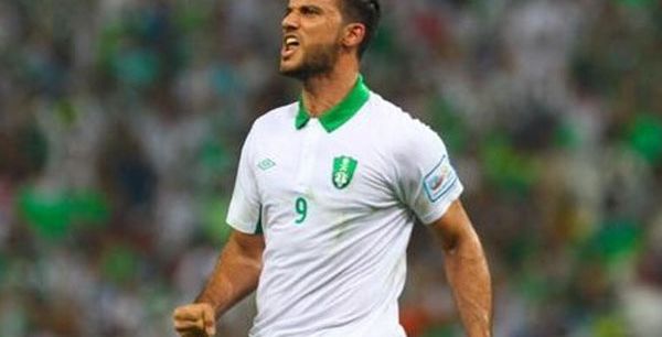 اللاعب عمر السومة.