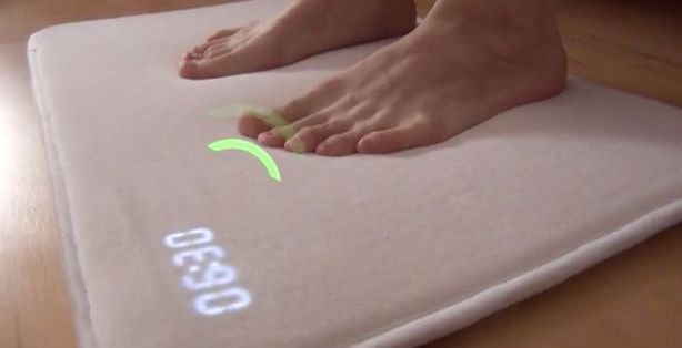 على ماذا تدوس؟ (Kickstarter/Ruggie)