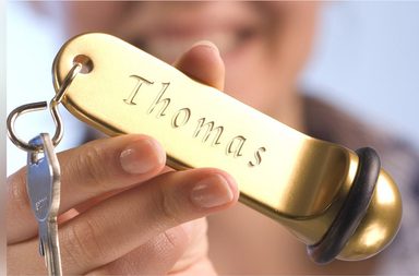 سلسلة مفتاح غرفة الفندق