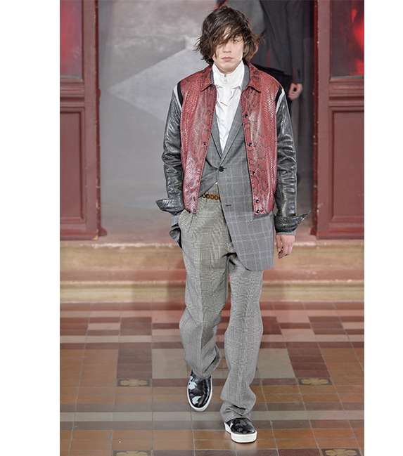 إحصل على إطلالة رسمية ومميزة مع مجموعة Lanvin لشتاء 2015