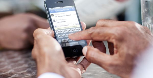 اهم برامج تعارف للايفون