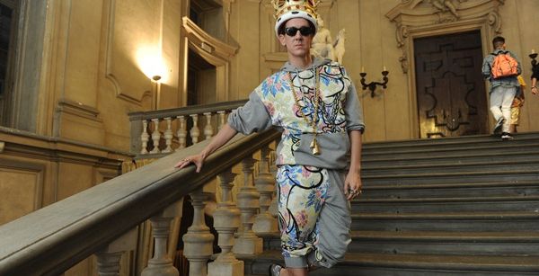 مجموعة Moschino لموسم ربيع وصيف 2016