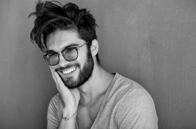 كيف تتم عملية زراعة الشعر